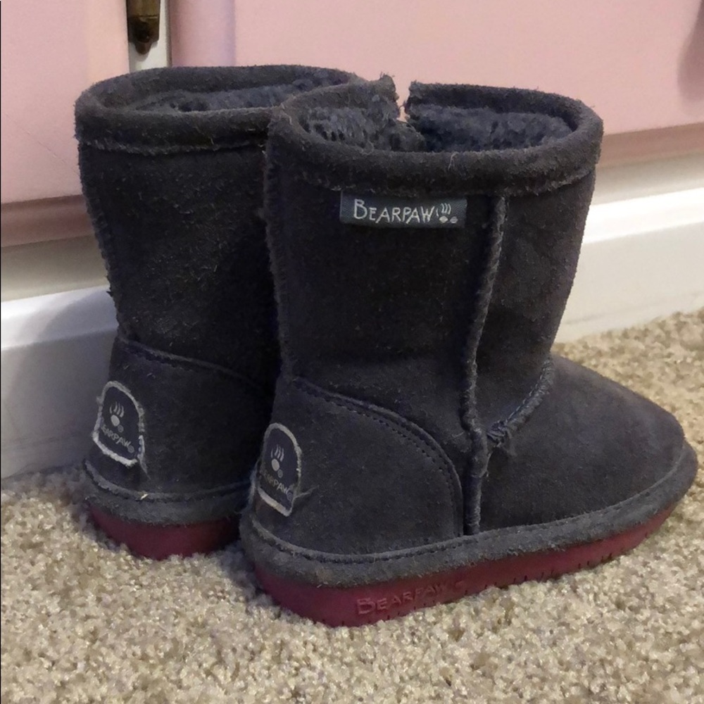 Toddler bearpaw boots